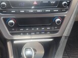 Hyundai Sonata-15