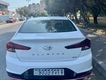 Hyundai Elantra-3