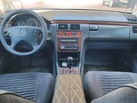 Mercedes E 220-3