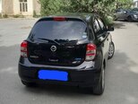 Nissan March-5