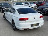 Volkswagen Passat-6