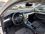 Volkswagen Passat-10