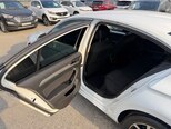 Volkswagen Passat-15