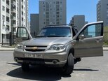 Chevrolet Niva-1
