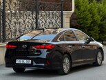 Hyundai Sonata-6