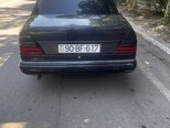 Mercedes 220 E-2