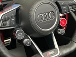 Audi R8-21