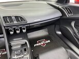 Audi R8-13