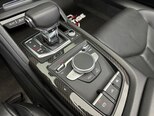 Audi R8-15