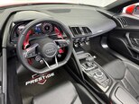 Audi R8-11
