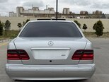 Mercedes E 240-8