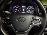 Hyundai Elantra-12