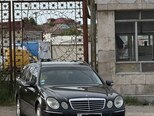 Mercedes E 220-3