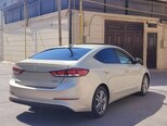 Hyundai Elantra-8