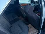 Mercedes 250 D-7