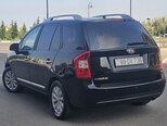Kia Carens-13