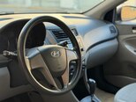 Hyundai Accent-7