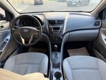 Hyundai Accent-14