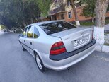 Opel Vectra-6