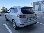 Hyundai Santa Fe-5