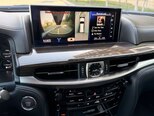 Lexus LX 570-17