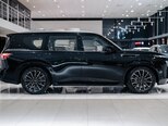 Infiniti QX80-5
