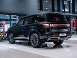 Infiniti QX80-6