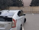 Toyota Prius-7
