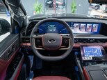 Infiniti QX80-15