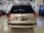 Toyota Land Cruiser Prado-8