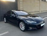 Tesla Model S-1