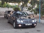 Mercedes E 220-1