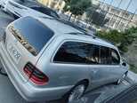 Mercedes E 270-4