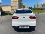 Kia Rio-5