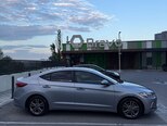 Hyundai Elantra-4