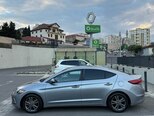 Hyundai Elantra-9