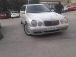 Mercedes E 270-7