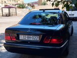 Mercedes E 280 4MATIC-4