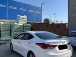 Hyundai Elantra-6