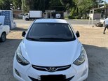 Hyundai Elantra-3