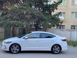 Hyundai Elantra-6