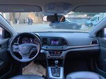 Hyundai Elantra-11