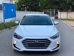 Hyundai Elantra-1