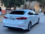 Hyundai Elantra-9