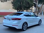 Hyundai Elantra-8