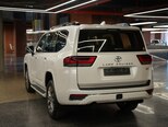 Toyota Land Cruiser-10