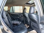Toyota RAV4-9