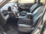 Toyota RAV4-12
