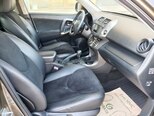 Toyota RAV4-10