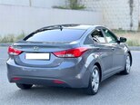 Hyundai Elantra-9